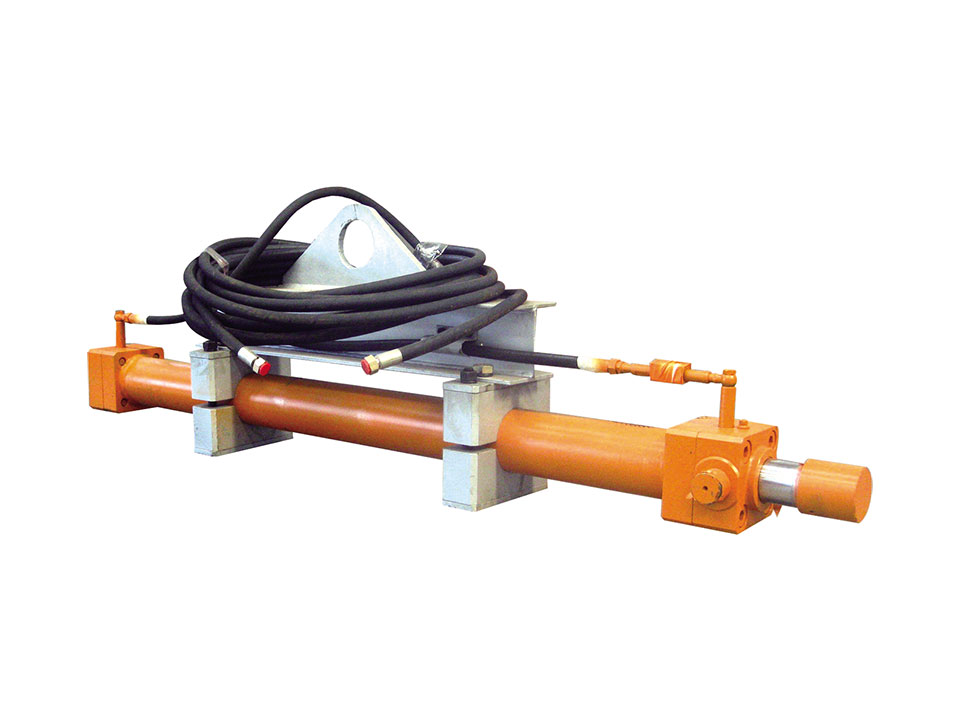 爐襯推出機構(gòu)